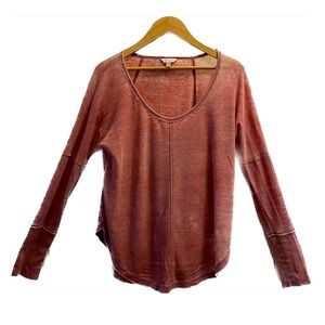 💕 Women’s Lucky Brand cute long sleeve rose scoop neck top in size small